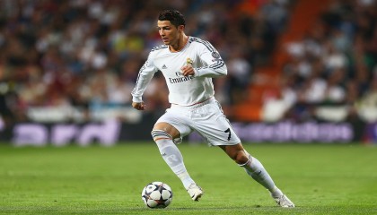 九游下载电脑版官网-_全民冰雕跑：冬日冰雪运动新体验_，全民参与冰雪运动