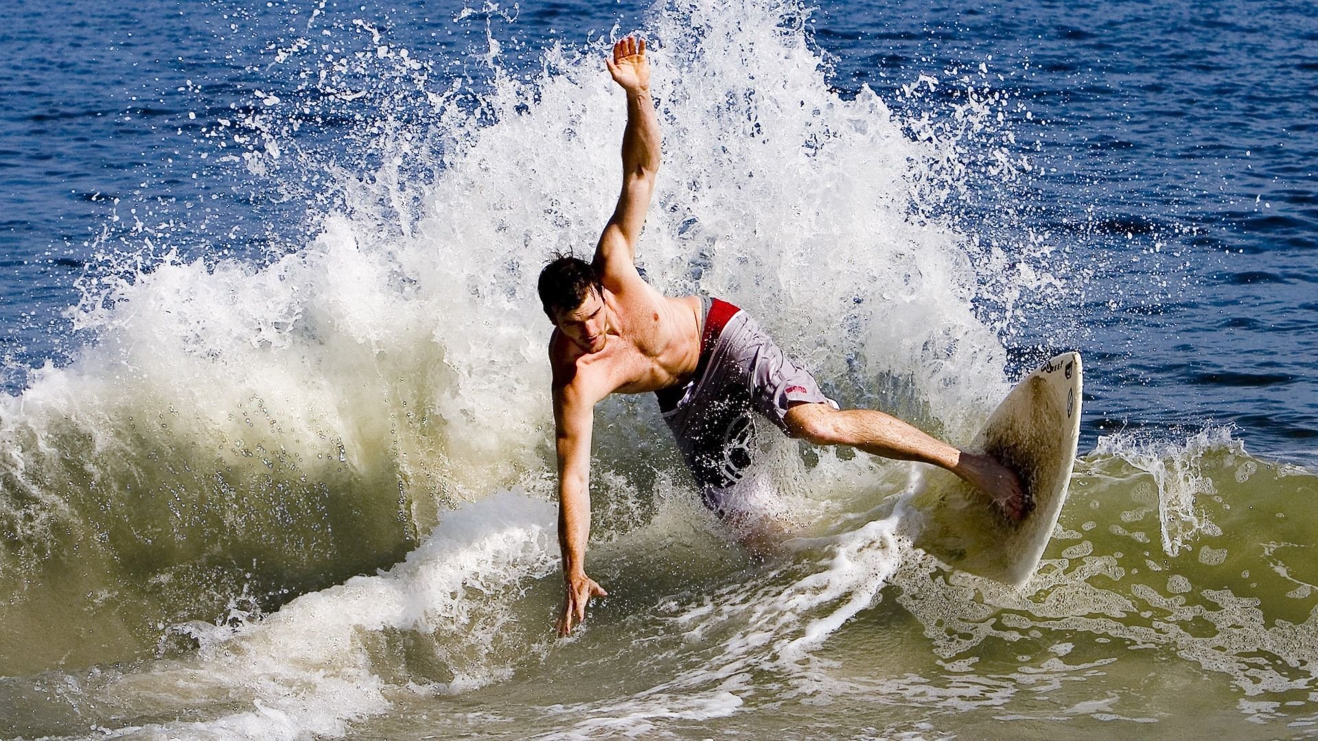 高手过招：联盟中顶尖球员的技艺比拼，球星过人技巧